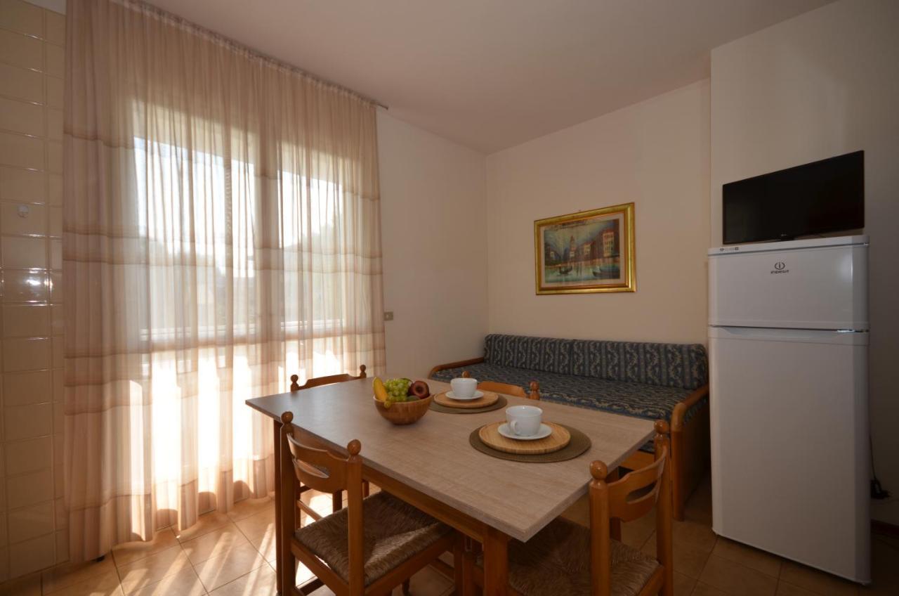Appartamenti Sirio Via Pesci 6,8,14 Bibione Exterior photo