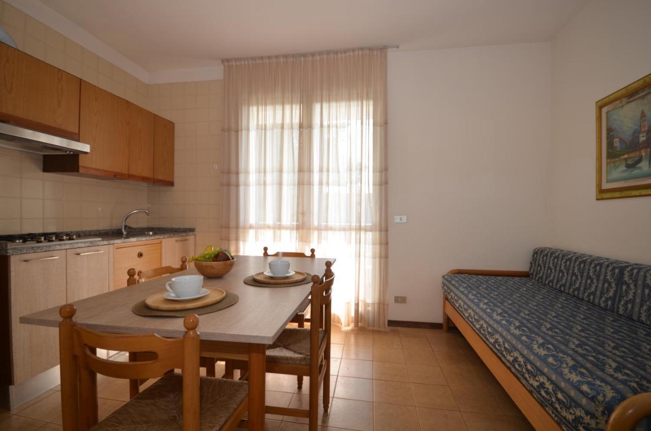 Appartamenti Sirio Via Pesci 6,8,14 Bibione Exterior photo